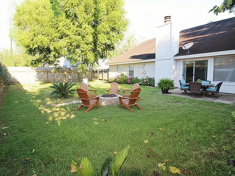 12026 Kleinmeadow Dr — Photo 15