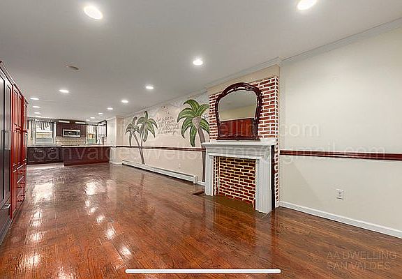 3rd image of 1236 Putnam Ave #1