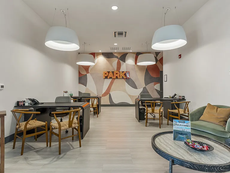 Park 107 — Photo 17
