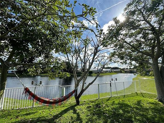 3rd image of 2378 Lob Lolly Ln