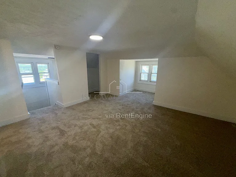 135 S McKinley Ave — Photo 8