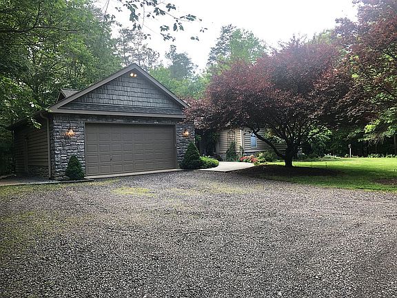 5th image of 11294 Alden Rd