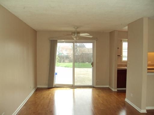 3rd image of 1080 Norwood Ln