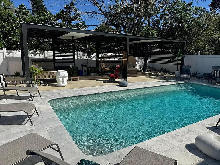 6453 Meade St — Photo 29