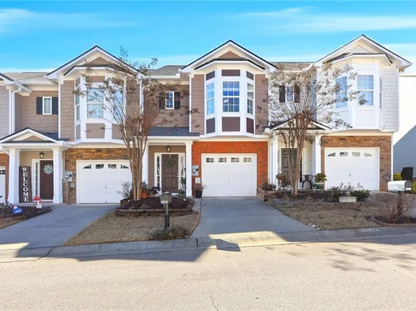 1499 Bluff Valley Cir, Gainesville, GA 30504