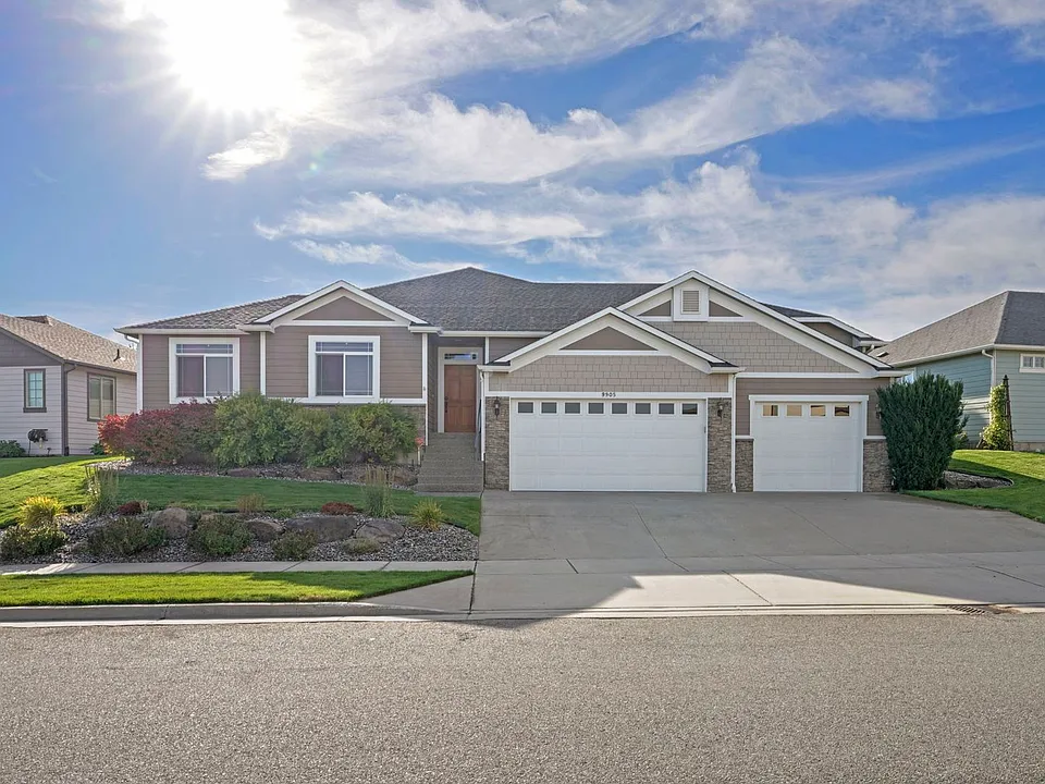 9905 W January Dr