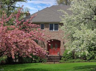 2 Hampshire Ct, Springfield, NJ 07081