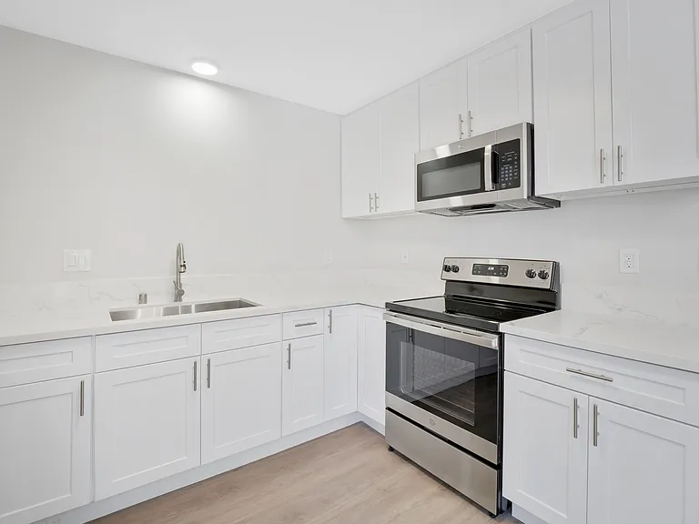 1945 Garth — Photo 10