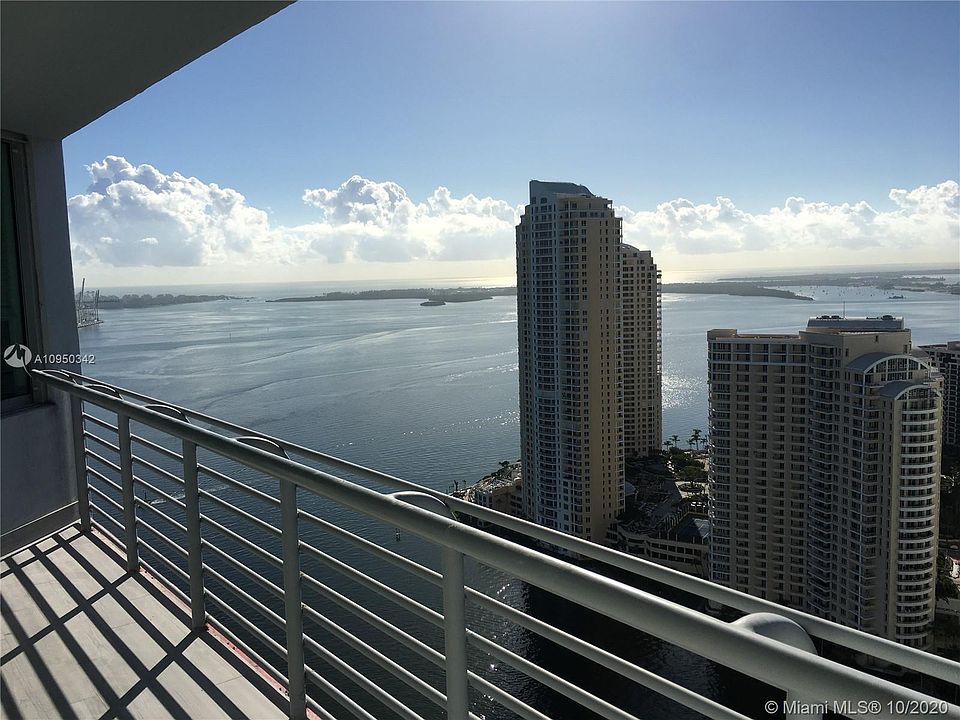 1st image of 325 Biscayne Blvd APT 4021