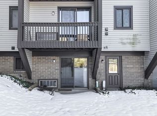 27427 Westown Blvd APT 1702, Westlake, OH 44145