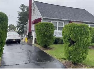271 Brookside Ave, Ewing, NJ 08638