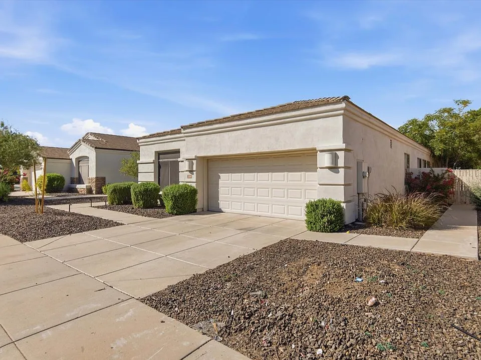 2214 E Constance Way