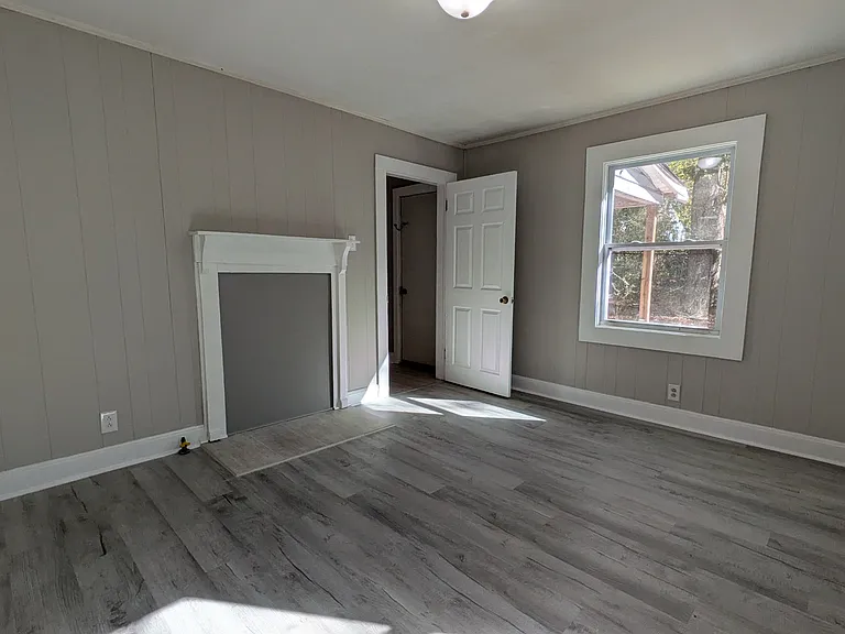 110 Dye St — Photo 9