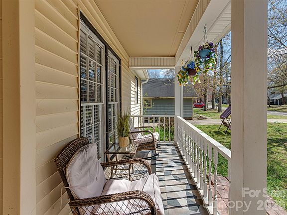 3rd image of 8540 Stoneface Rd