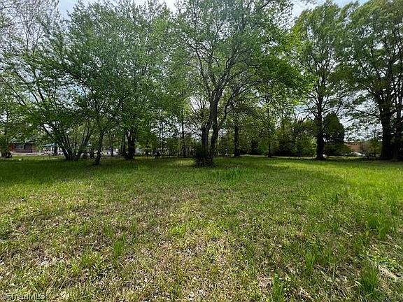 4th image of LOT 3 S 12th Ave Lot 3
