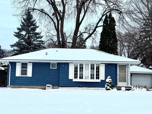 3938 Homewood Ave, White Bear Township, MN 55110