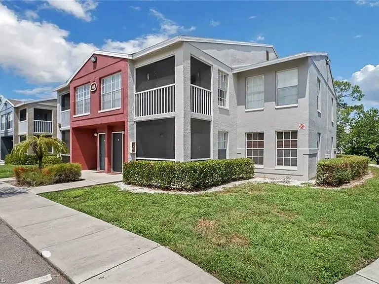 142 Santa Clara Dr #1 — Photo 9