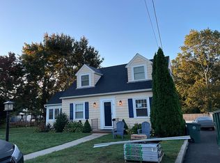 17 Justa Ave, Coventry, RI 02816