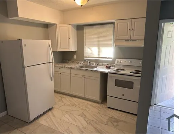 7380 NW 38th St, Hollywood, FL