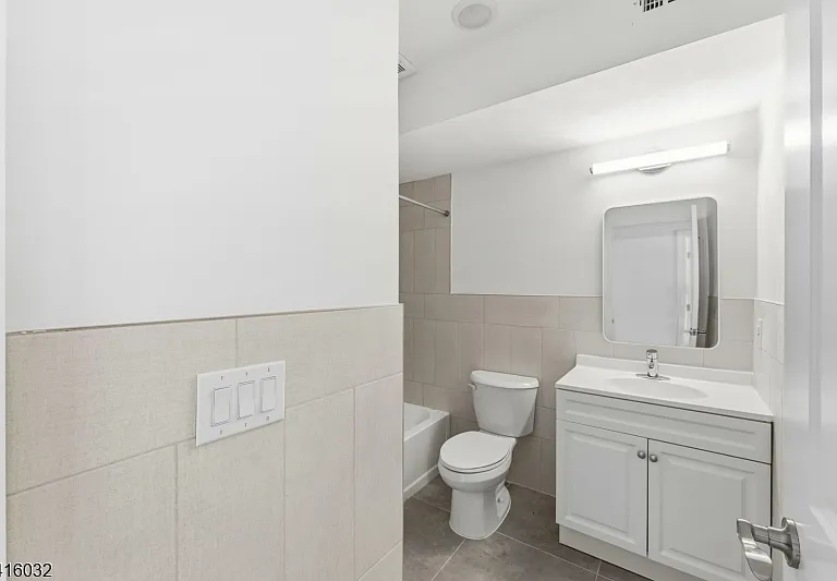 106 Columbia Ave — Photo 7