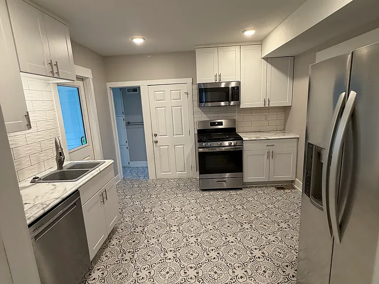 420 Osage St #2 — Photo 8