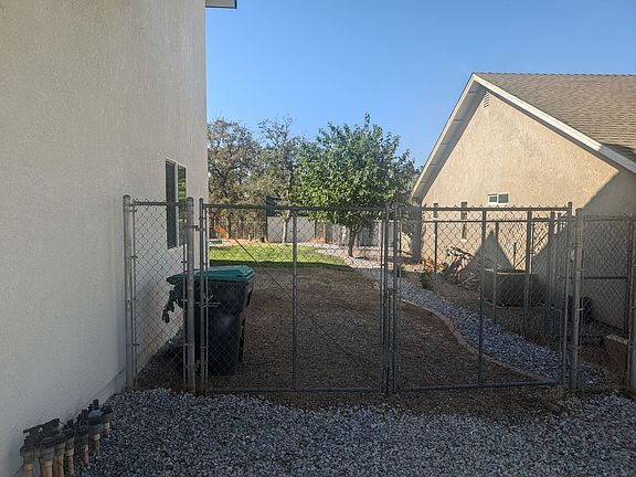 4th image of 19573 Valley Ford Dr
