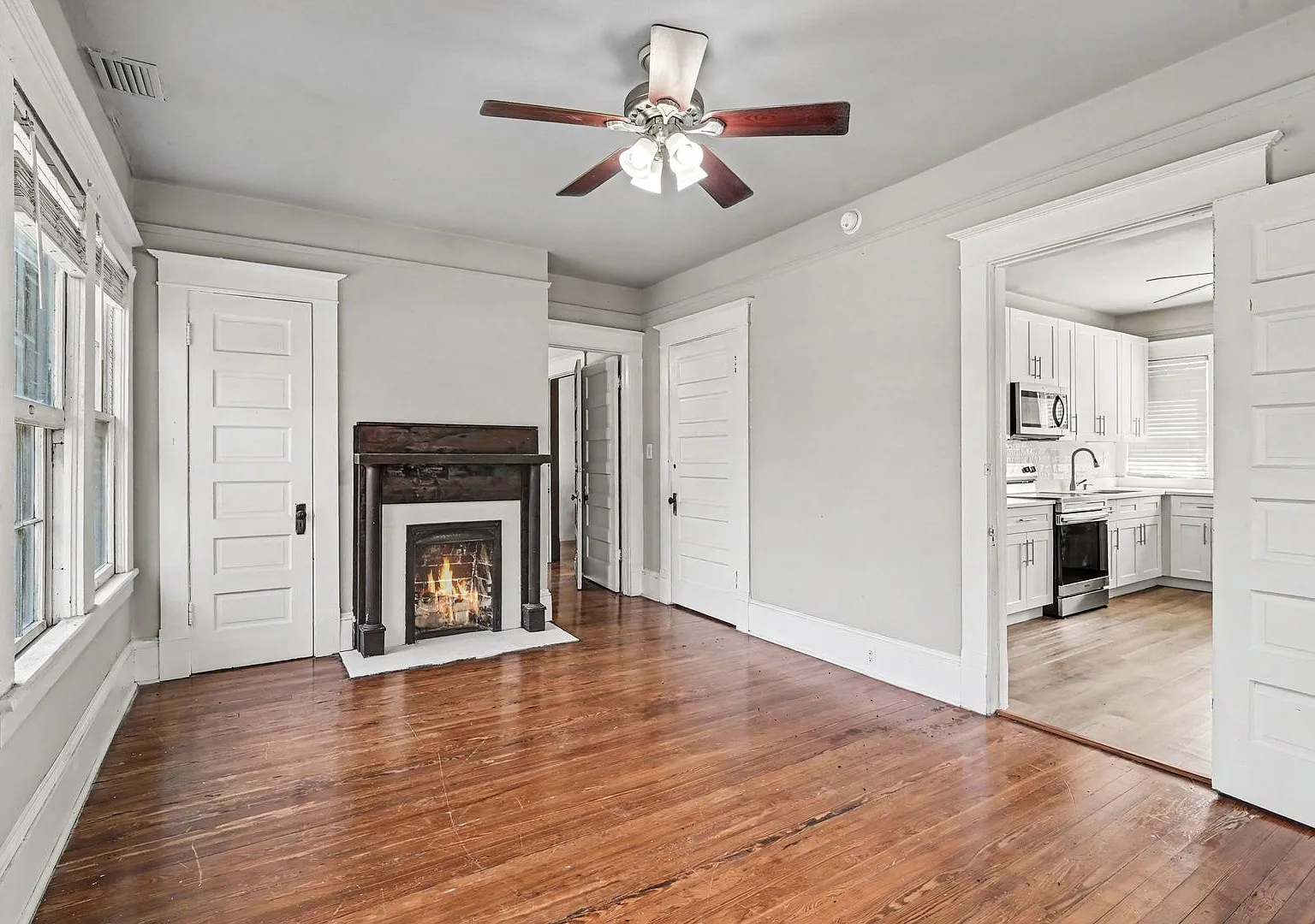2 Bedroom / 2 Bath Second Floor Apartment in Sanford Available Now! — Photo 4
