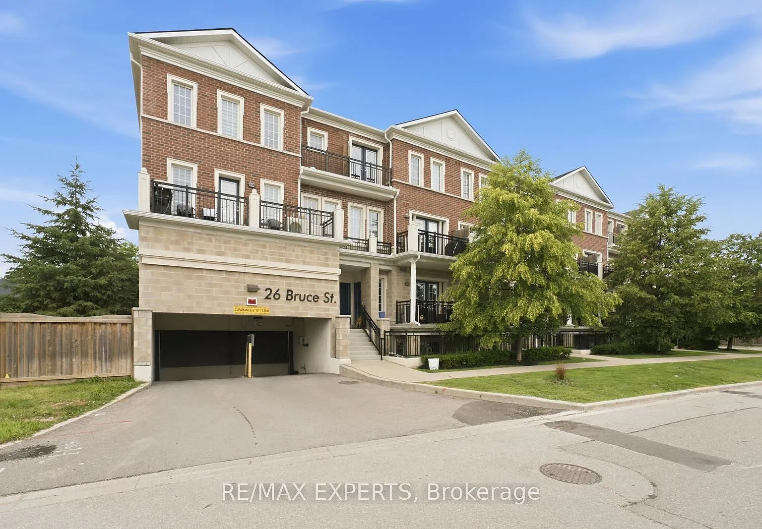 2 bed, $2,800 — Photo 1