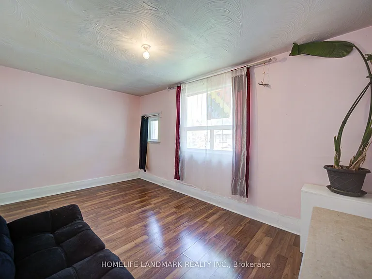 19 Armstrong Ave #2 — Photo 9