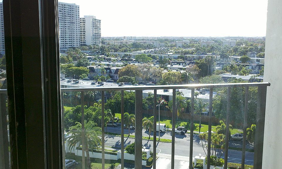 1st image of 800 Parkview Dr #Oceanview