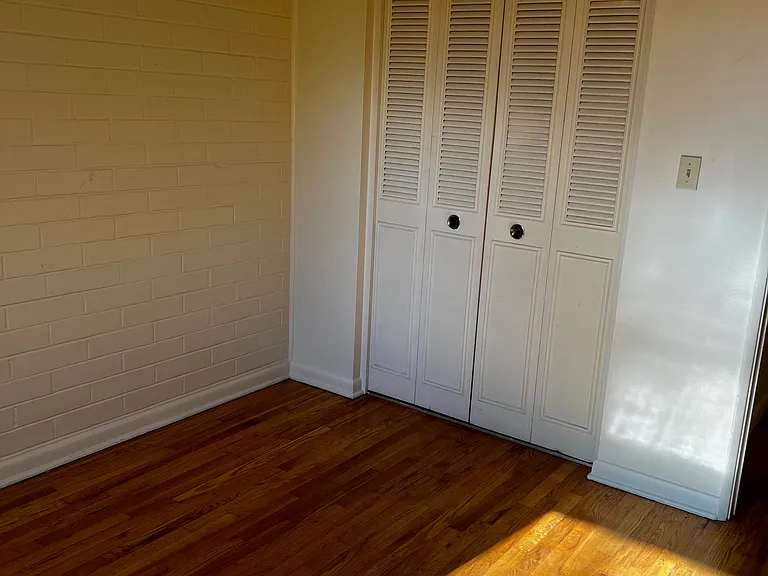 439 Burns Ave #4 — Photo 4