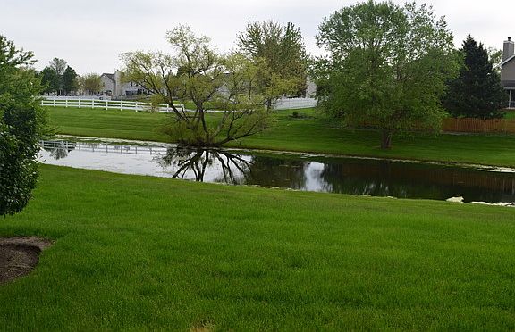 2nd image of 2212 Rossiter Pkwy #2212