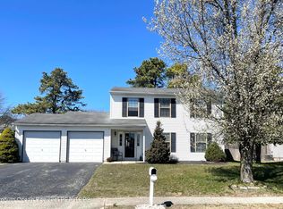 16 Fern Hollow Rd, Howell, NJ 07731