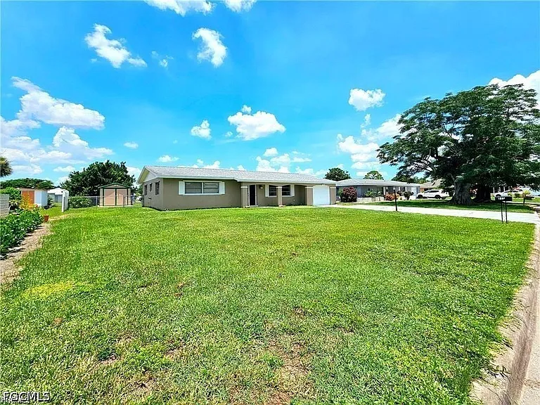 211 S Lake Dr — Photo 24
