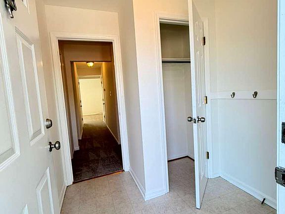 3rd image of 33 Park Pl