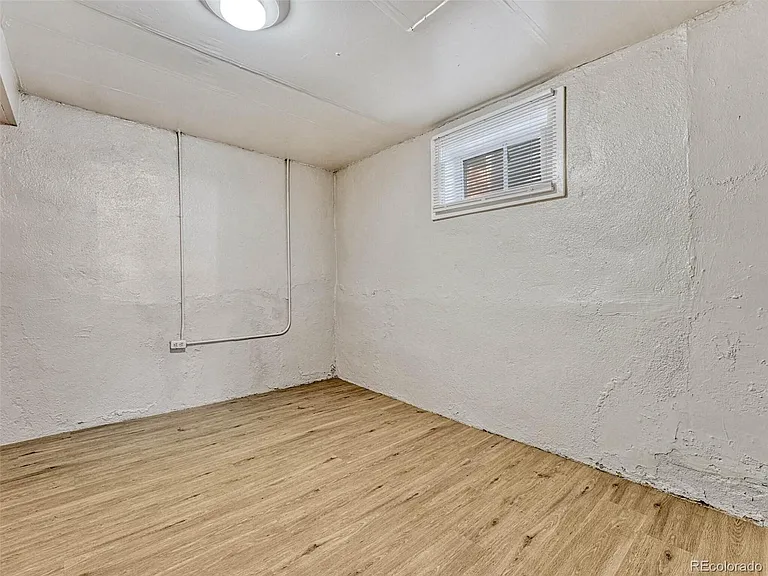 548 S Lincoln St #BASEMENT — Photo 13