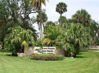 53 Woodland Dr, Vero Beach, FL 32962