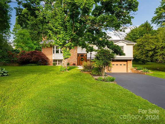 5th image of 2401 Glenheath Dr