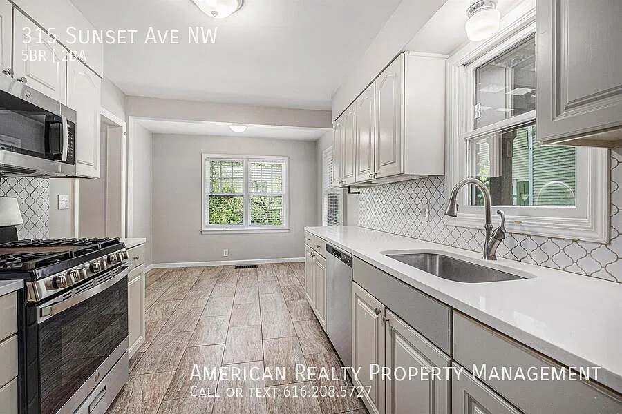 5 bed, 1500 sqft, $3,100 — Photo 3