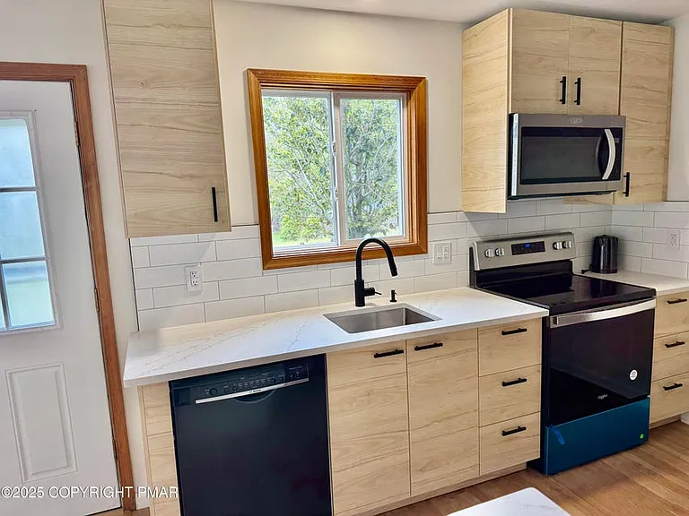7067 Vista Dr — Photo 5