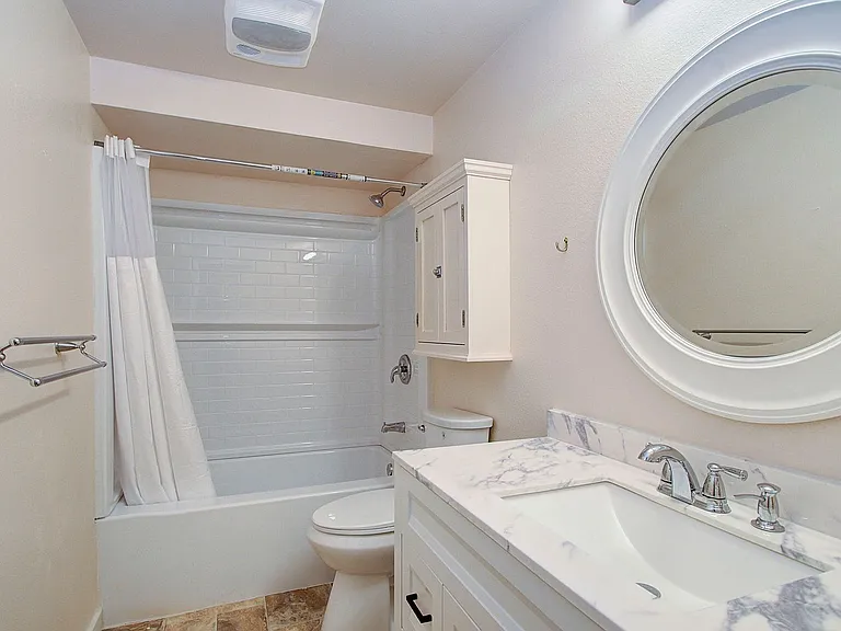 12709 NE 5th St — Photo 21