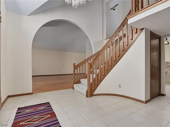 5th image of 19928 Wildwood Ln