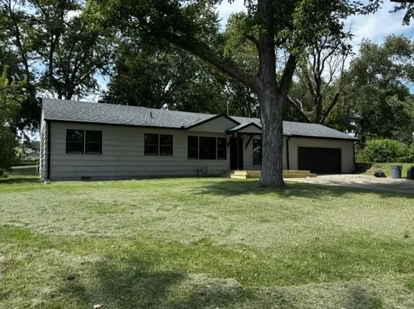 5114 S Fuller Dr, Independence, MO 64055