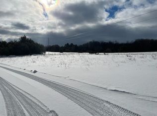 390 Catob Rd, Harbor Springs, MI 49740