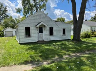 211 Maple St, Odin, IL 62870