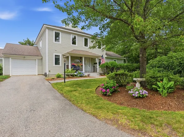 5 Hemlock Rd #5, Buzzards Bay, MA 02532