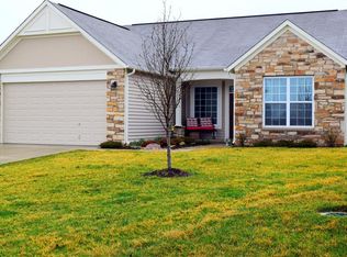 6452 W Waters Edge Ct, Greenfield, IN 46140