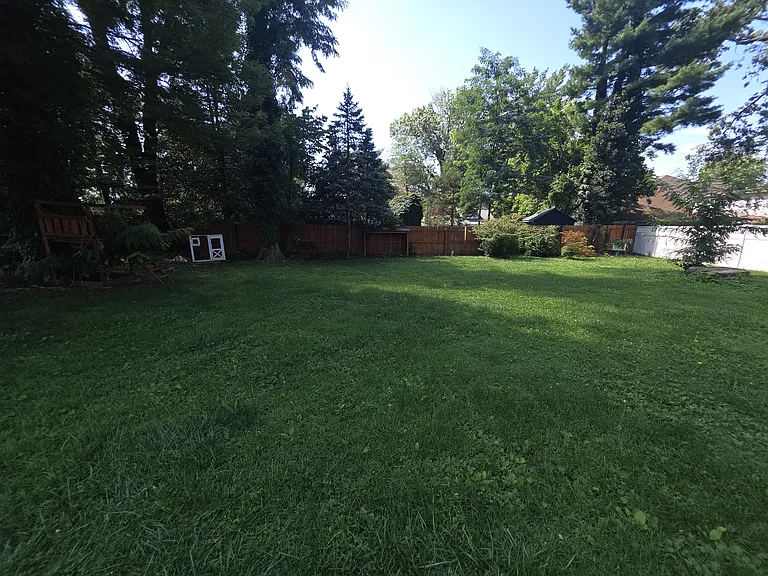 316 Hutchinson Ave — Photo 31