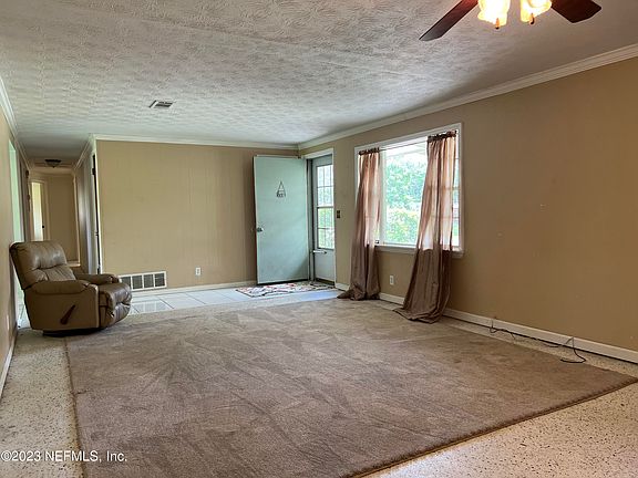 4th image of 453 SIGSBEE Court