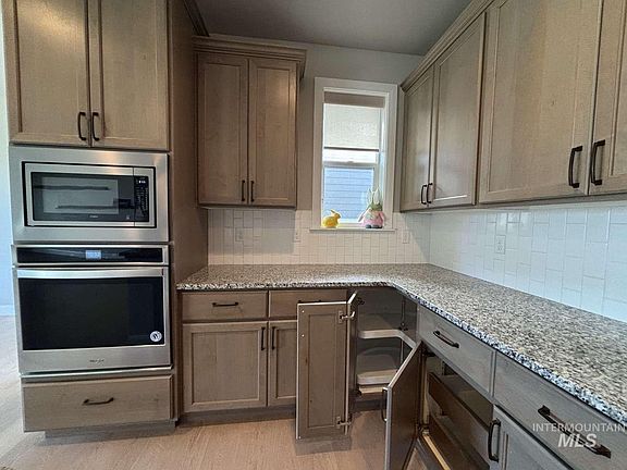 2nd image of 5773 W Riva Capri St